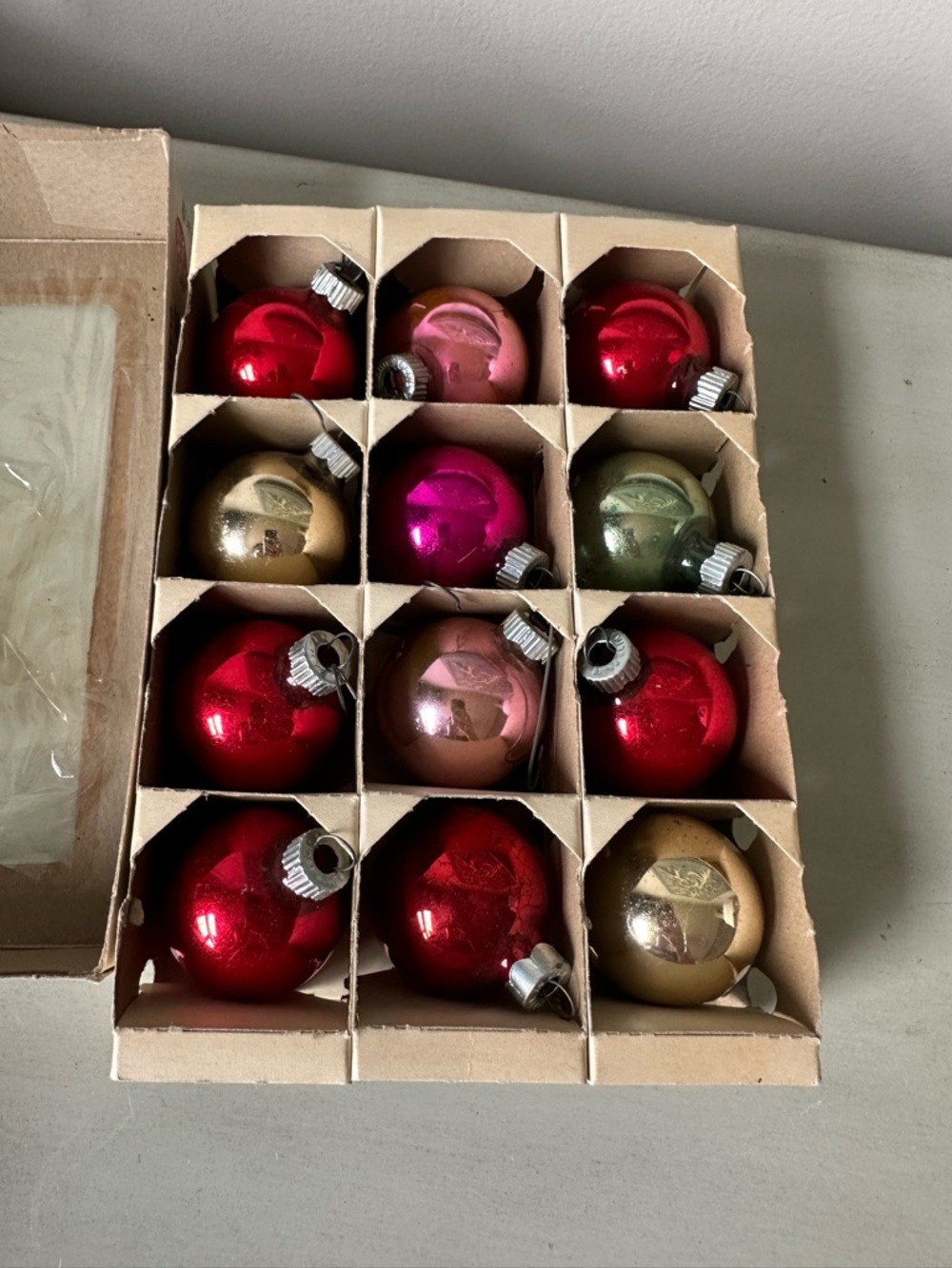 Vintage shiny brite ornaments with original box